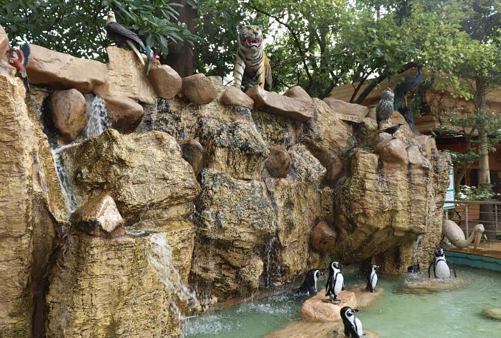 Veermata Jijabai Bhosale Botanical Udyan and Zoo, India